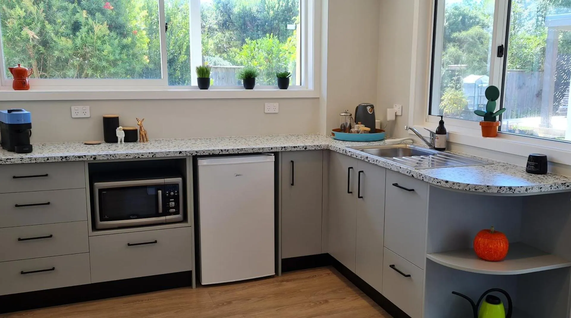 Waikanae Beach Suite Retreat New Zealand