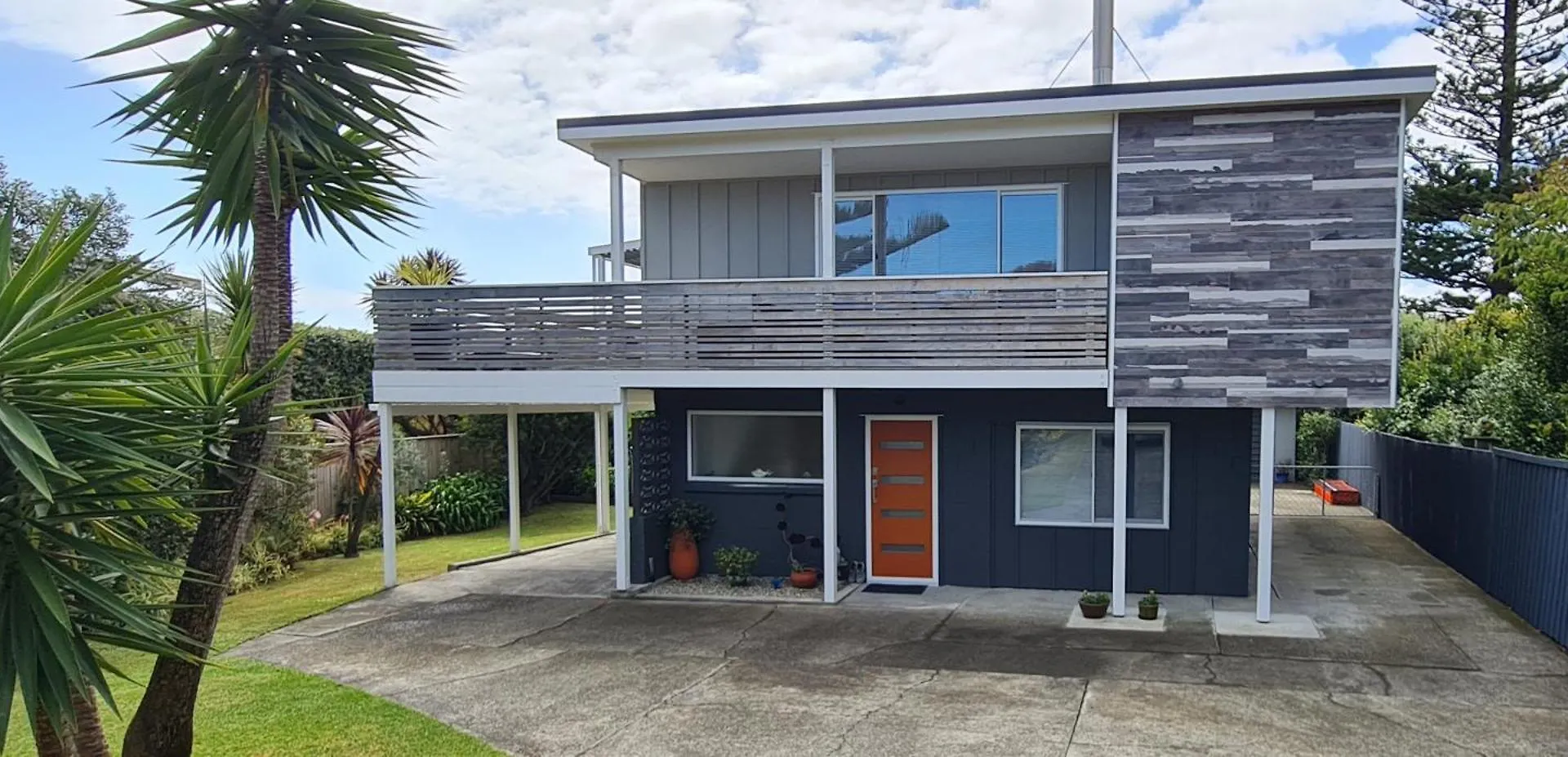 Waikanae Beach Suite Retreat Holiday home