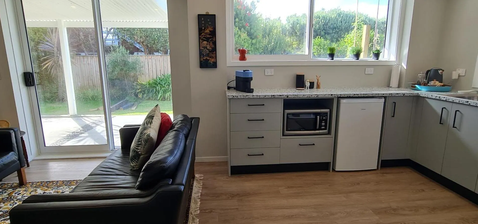 Waikanae Beach Suite Retreat Feriehus