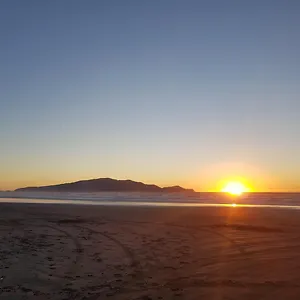 Bed & Breakfast Near The Shore, Waikanae